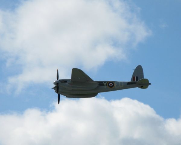 De Havilland Mosquito —