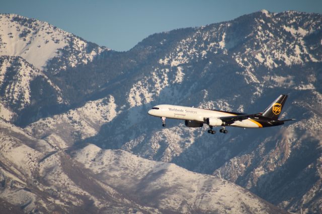 Boeing 757-200 (N436UP)