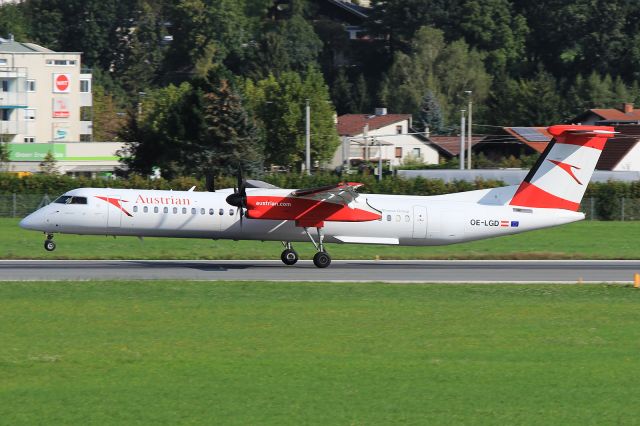 de Havilland Dash 8-400 (OE-LGD)