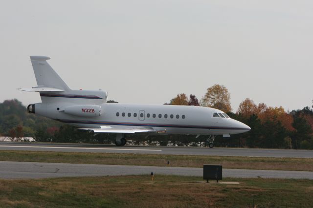 Dassault Falcon 900 (N32B)