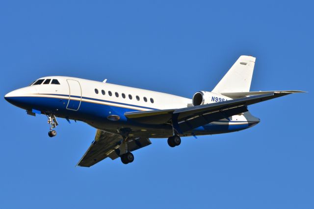 Dassault Falcon 2000 (N996AG)