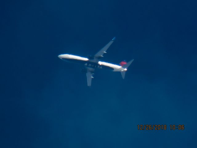 Boeing 737-900 (N866DN)