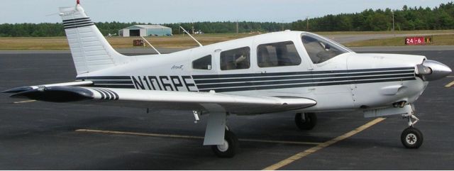 Piper Cherokee (N106PE)