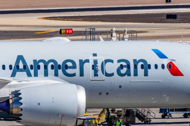 Boeing 787-8 (N875BD) - An American Airlines 787-9 parked at PHX on 2/10/23 during the Super Bowl rush. Taken with a Canon R7 and Canon EF 100-400 II L lens.