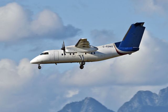 de Havilland Dash 8-100 (C-FDNG)