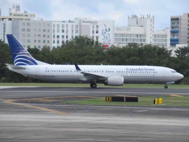 Boeing 737 MAX 9 (HP-9931CMP)