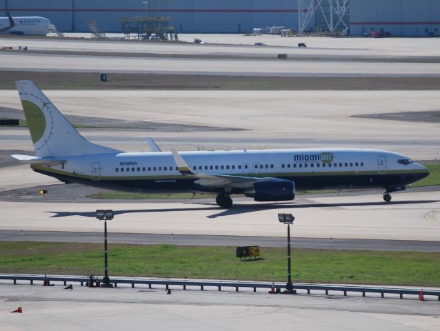 Boeing 737-800 (N733MA) - Taxiing from Atlantic Aviation ramp to terminal - 4/6/13