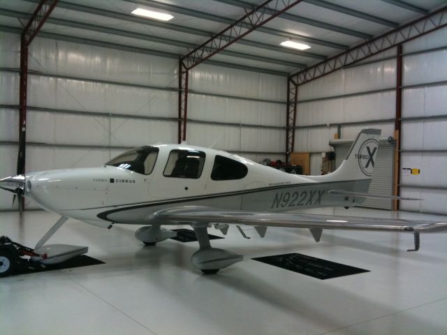 Cirrus SR-22 (N922XX)