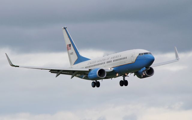 05-4613 — - "spar11" usaf c-40c 05-4613 about to land at shannon 7/7/17.