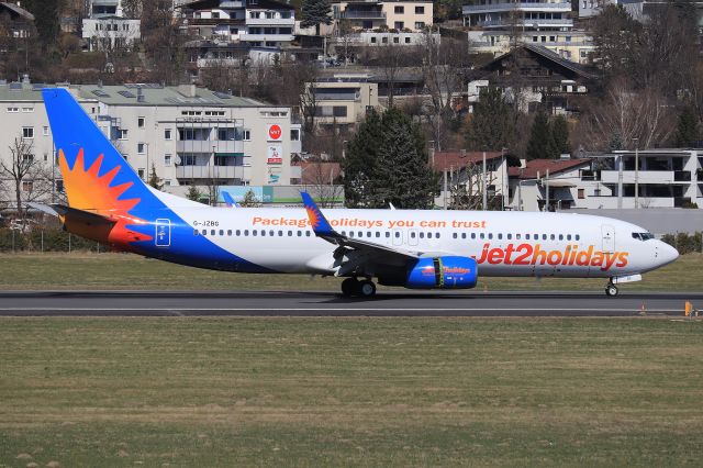Boeing 737-800 (G-JZBG)