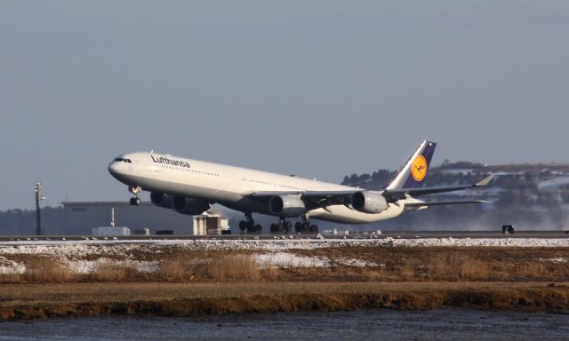 Airbus A340-600 (D-AJHD)