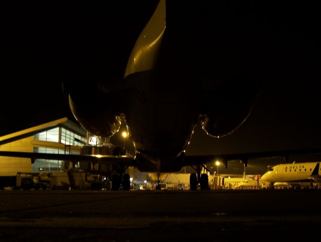 McDonnell Douglas MD-88 (N9013DE)