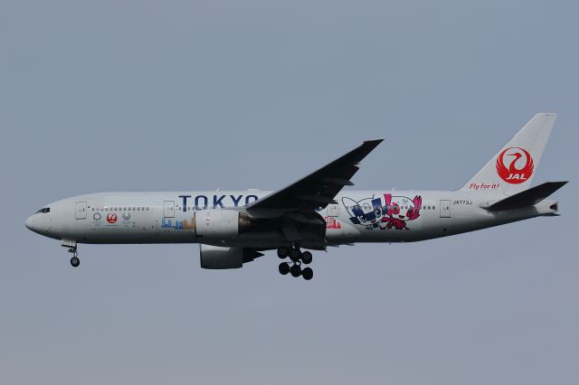 Boeing 777-200 (JA773J)