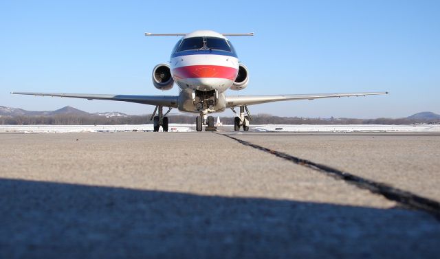 Embraer ERJ-135 —