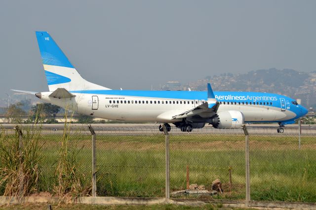 Boeing 737-700 (LV-GVE)