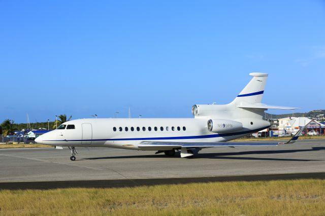 Dassault Falcon 7X (N999PN)