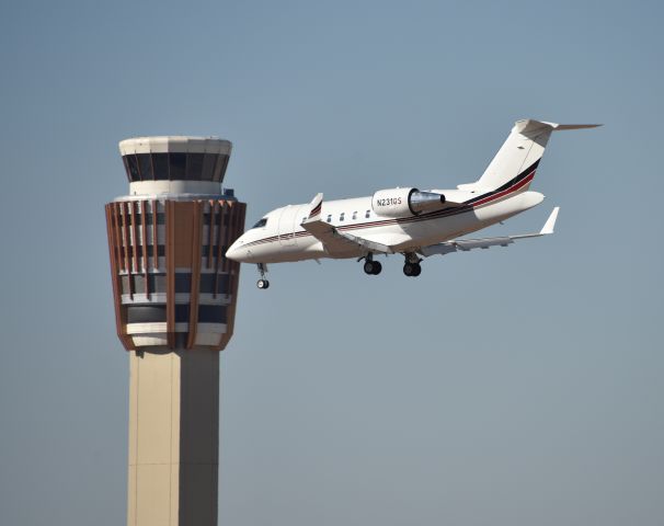 Canadair Challenger (N231QS)
