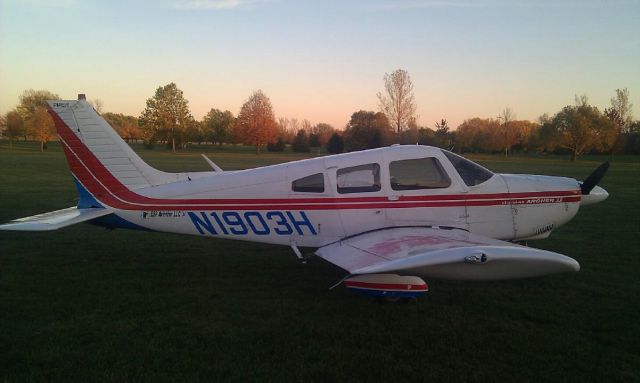 Piper Cherokee (N1903H)