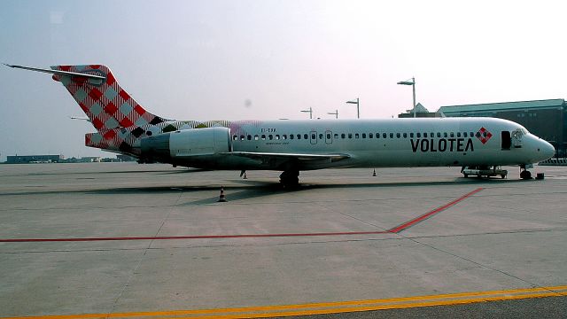 Boeing 717-200 (EI-EXA) - VENISE, AÉROPORT MARCO POLO, 6 OCTOBRE 2012.