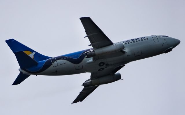 Boeing 737-200 (C-GCNV)