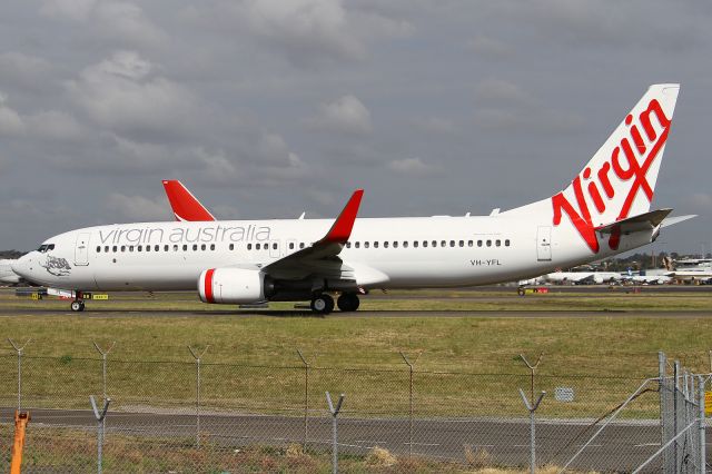 Boeing 737-800 (VH-YFL)