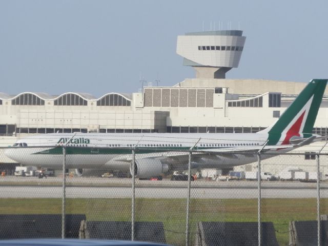 Airbus A330-200 (EI-EJL) - Departing,for Milan