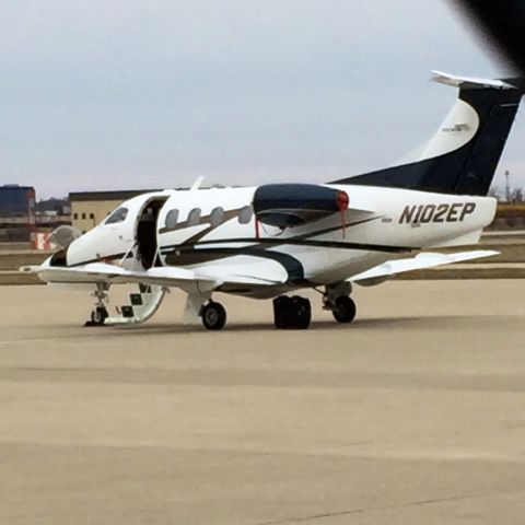 Embraer Phenom 100 (N102EP)