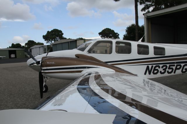 Beechcraft Baron (58) (N635PG)