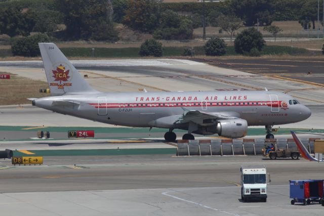 Airbus A319 (C-FZUH)