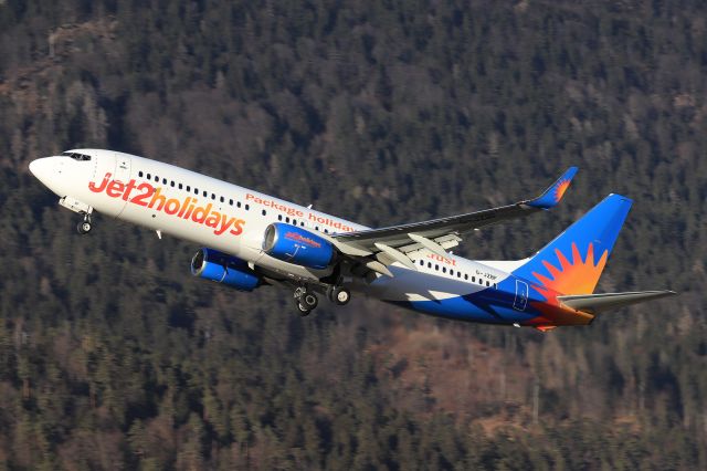 Boeing 737-800 (G-JZBF)