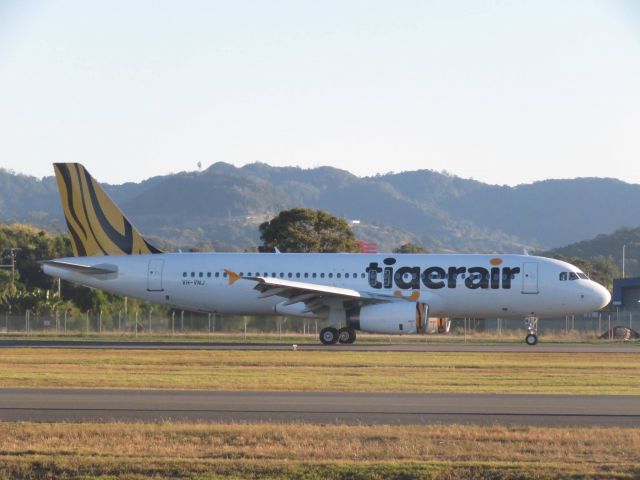 Airbus A320 (VH-VNJ) - Finally repainted!!! The whole fleet is in the new livery now!!