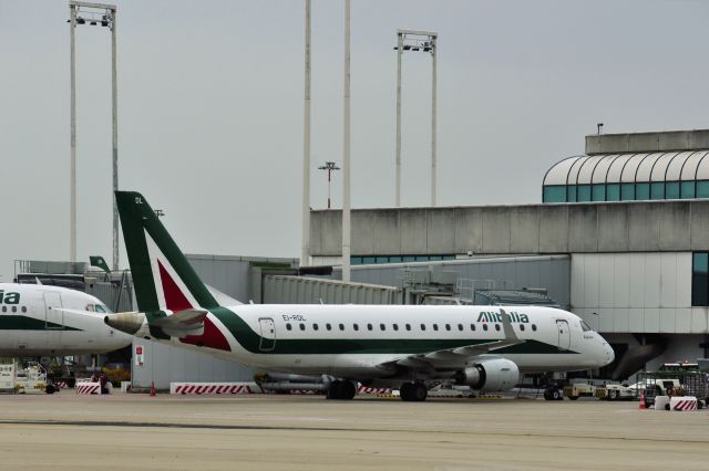 Embraer 170/175 (EI-RDL) - Alitalia Cityliner Embraer ERJ-175STD EI-RDL in Roma Fiumicino 