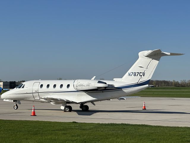 Cessna Citation III (N787CV) - At the north side of KUES looking south. 