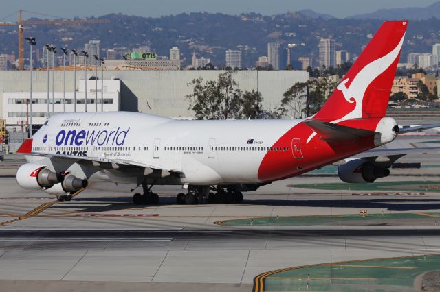 Boeing 747-400 (VH-OEF)