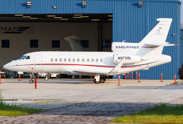 Dassault Falcon 900 (N900RL)
