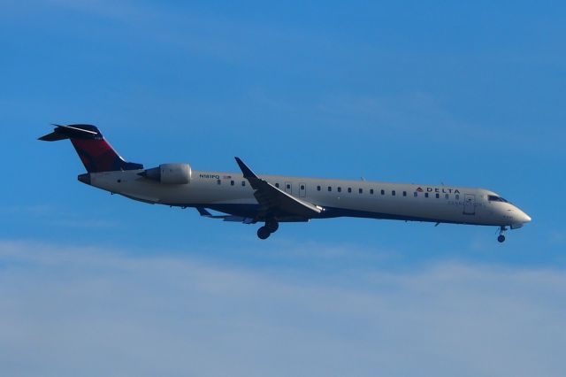 Canadair Regional Jet CRJ-200 (N181PQ)