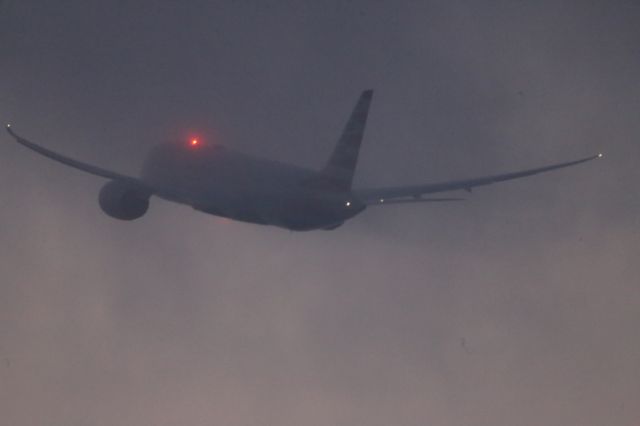 Boeing 787-8 (N812AA)