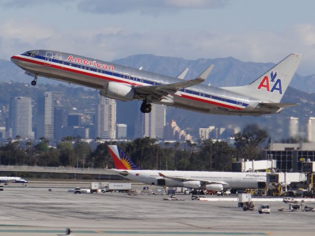 Boeing 737-800 (N840NN) - Los Angeles Airport March 2014. 3/30/14