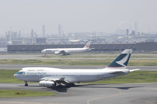 Boeing 747-400 (B-HUI) - Taxing at Tokyo-Haneda Intl Airport on 2016/05/29