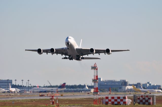 Airbus A380-800 (F-HPJA) - 2010/11/3