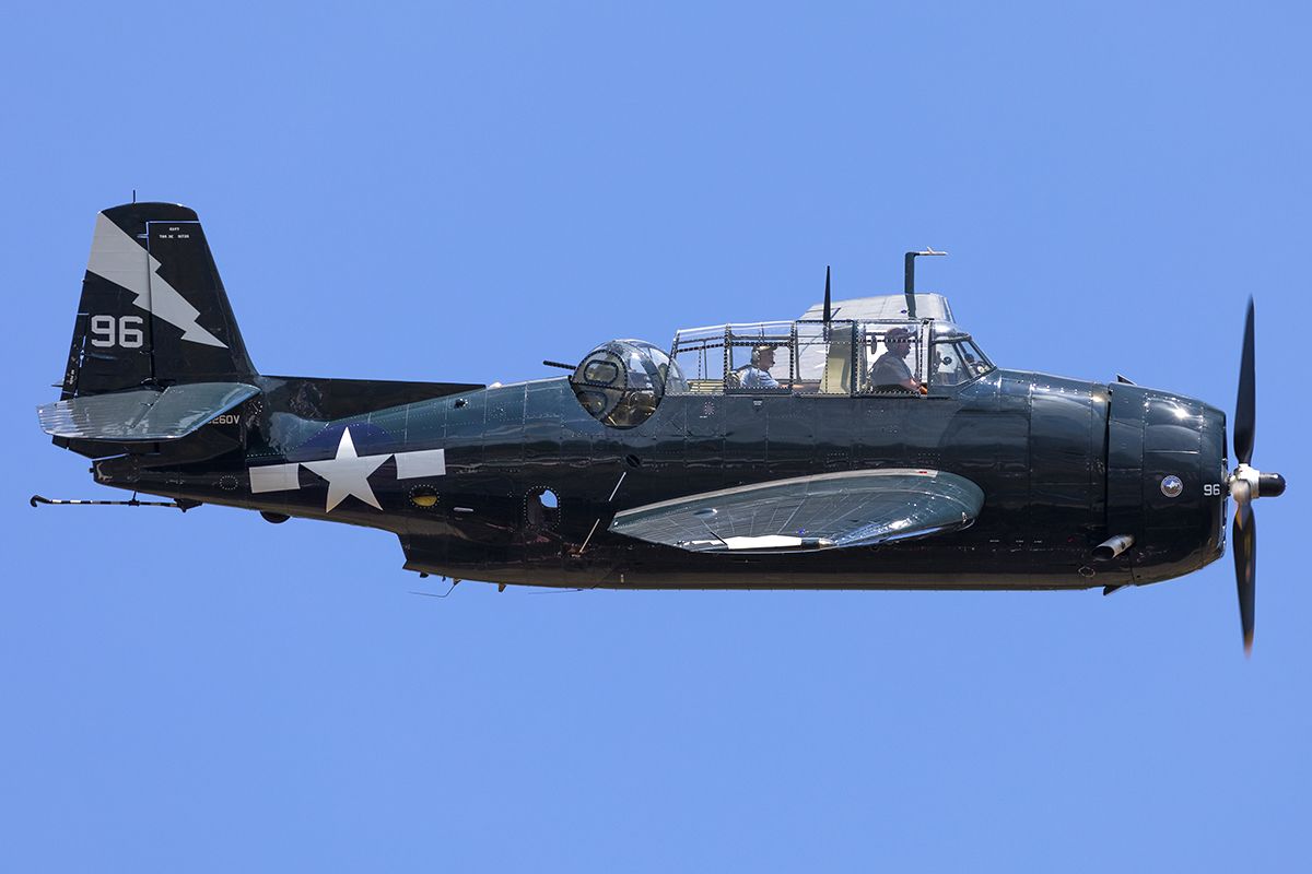 Grumman G-40 Avenger (N5260V)