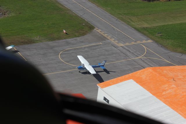 C-FWOZ — - CF-WOZ Cessna 150H Aéroport de Joliette QC. CSG3 05-10-2019.