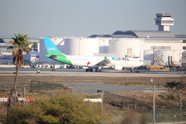 Airbus A330-200 (EC-NNH)