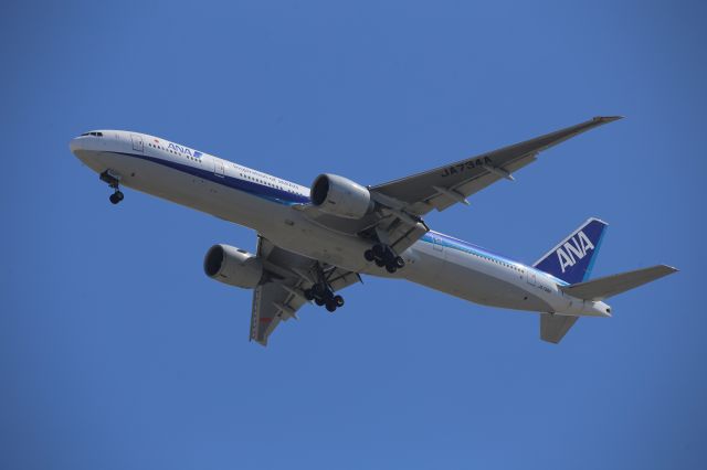 BOEING 777-300ER (JA734A)