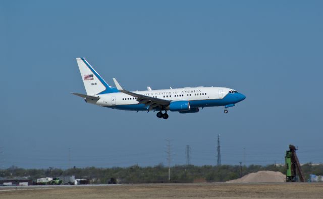 Boeing 737-700 (01-0041) - Boeing C-40B  %09%09%09%09C/n 30080/1089, N374BC. Boeing 737-7DM BBJ leased by USAF.