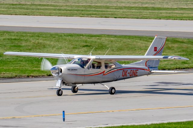 Cessna 177RG Cardinal RG (OK-ONE)