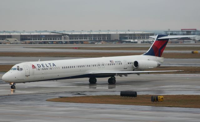 McDonnell Douglas MD-88 (N908DL)