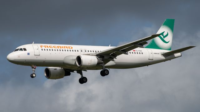 Airbus A320 (TC-FHY)