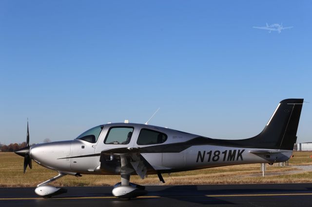 Cirrus SR-22 (N181MK)