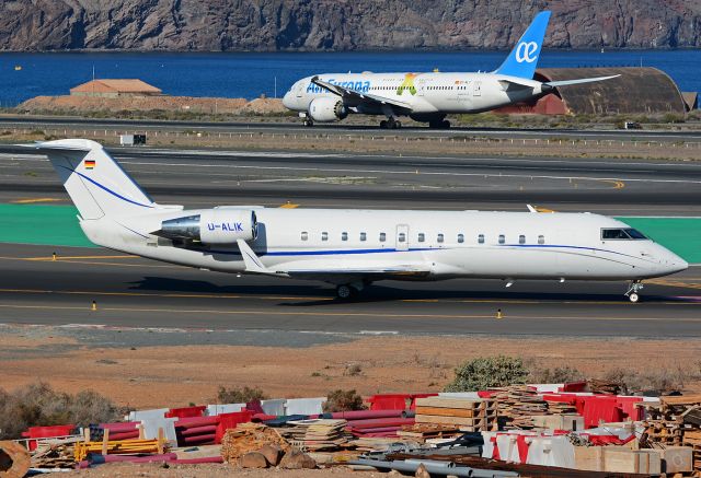 Canadair Regional Jet CRJ-200 (D-ALIK)